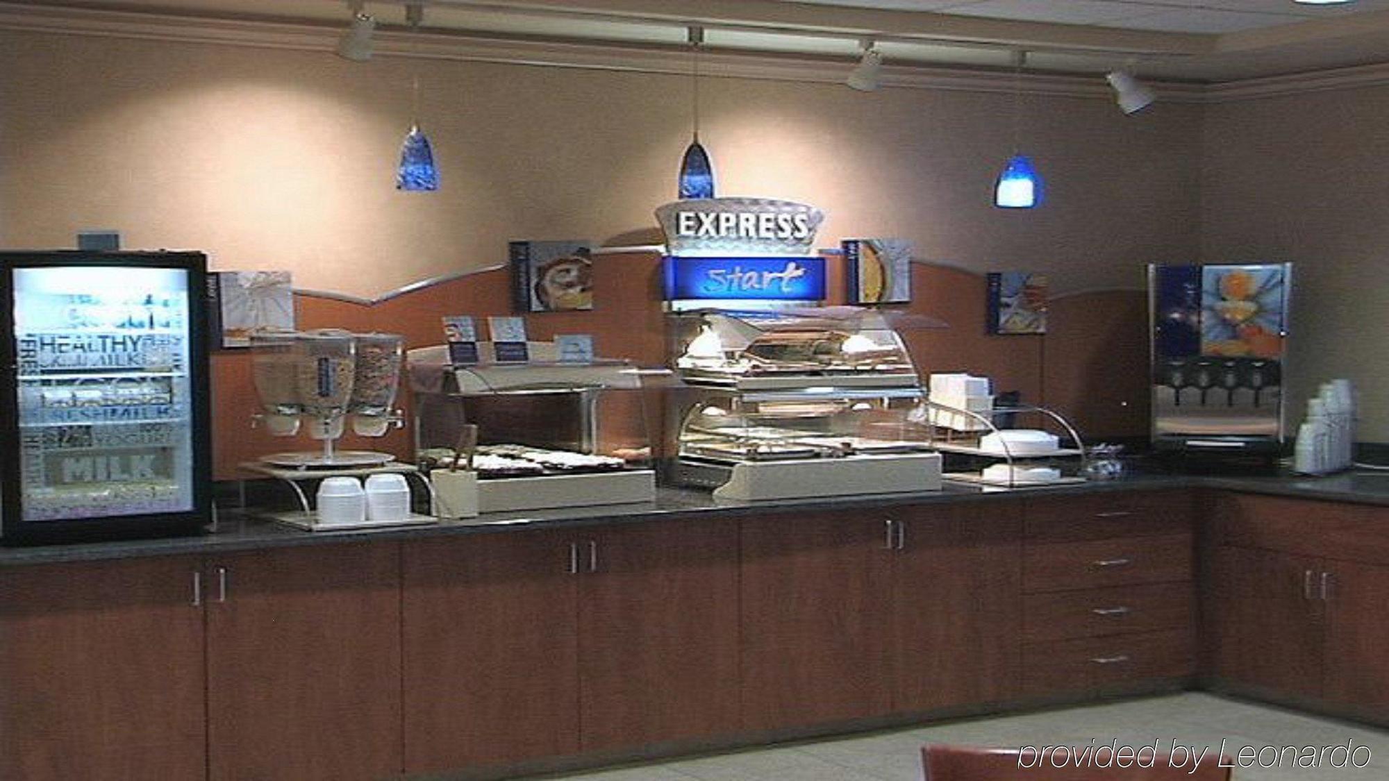 Holiday Inn Express St Croix Valley By Ihg Saint Croix Falls Ресторант снимка